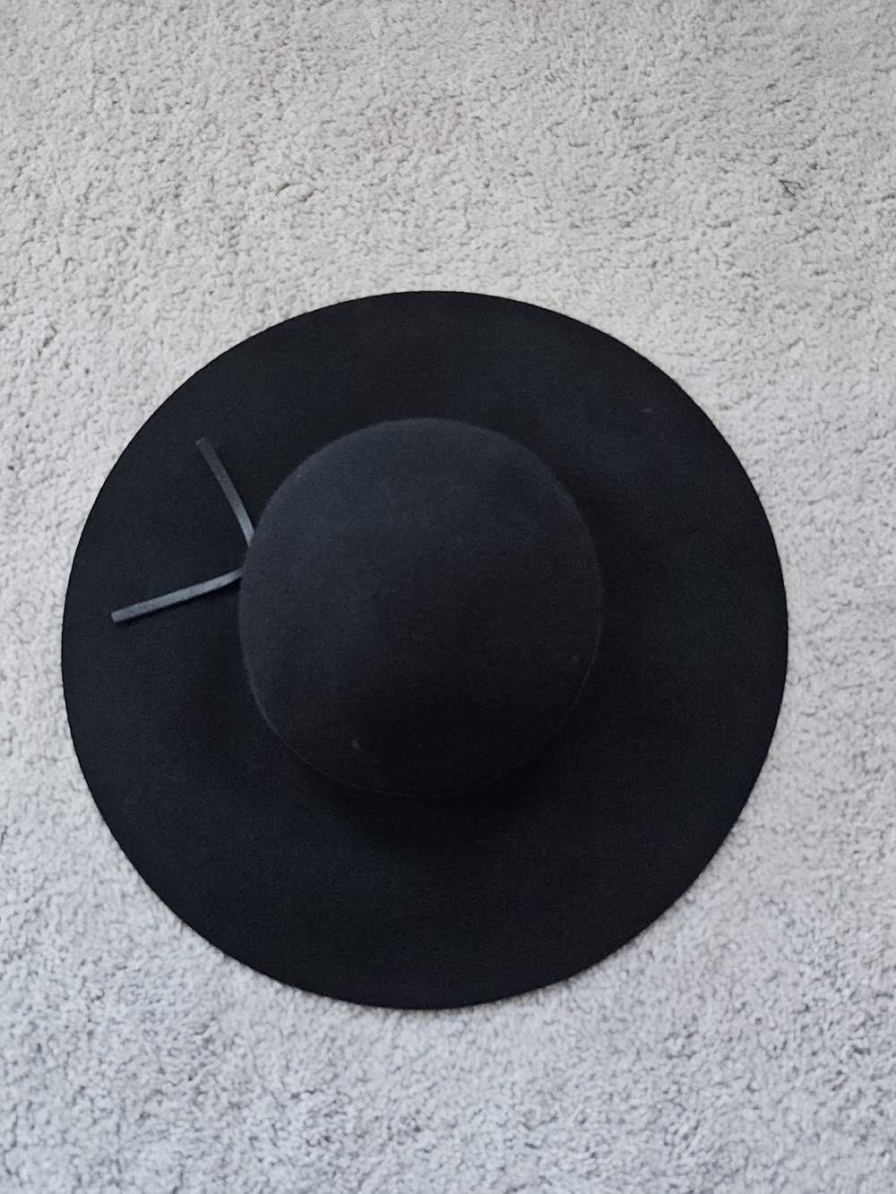 Classic Black Wide-Brim 100% Wool Felt Hat